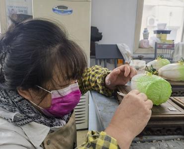 走出历史焕新彩，走进当下释新动能，走向未来发挥新作用！市南“顺时令承非遗”