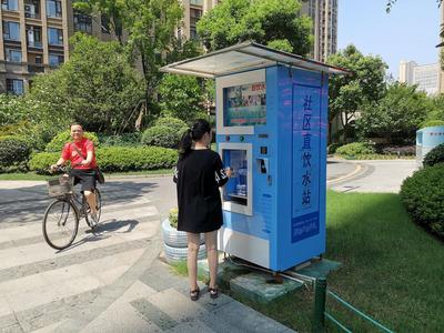 饮水机、电梯广告……引入小区设备要业主同意吗？收益咋算？