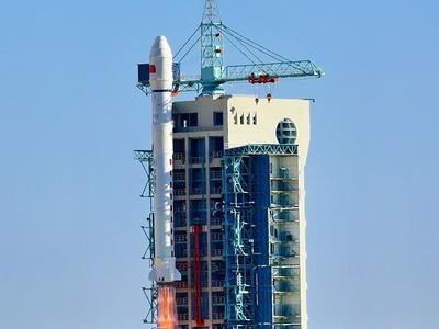 我国成功发射高速激光钻石星座试验系统