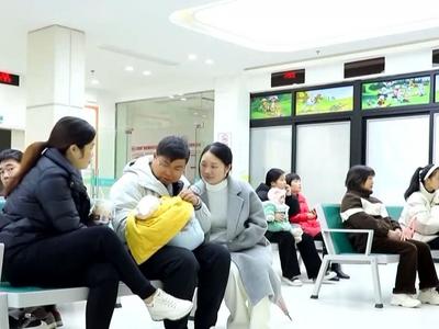 给孩子喝感冒冲剂预防呼吸道传染病，专家：不可取！