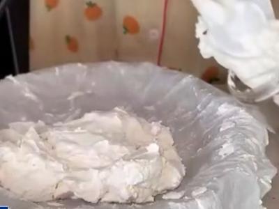 “干噎酸奶”究竟是什么？自制和食用时需注意什么？一文了解