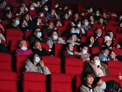 大年初一票房超17.72亿，刷新中国影史单日票房纪录