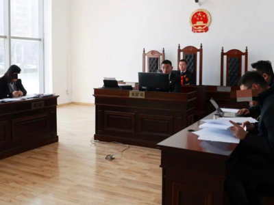 即墨法院开庭审理一起土地租赁合同纠纷案