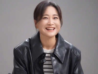 贾玲以妈妈名义捐赠西藏灾区