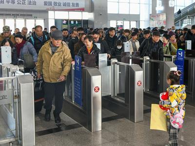 16日全国铁路预计发送旅客1160万人次，这些地方尚有余票→