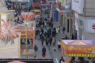 新春走基层 | “悦己消费”大热，​年货购物车里的“新三样”