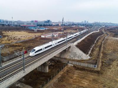 2025年春运跨区域人员流动将达到90亿人次