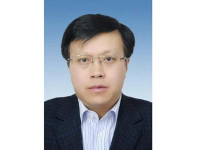 王君松在青岛履新