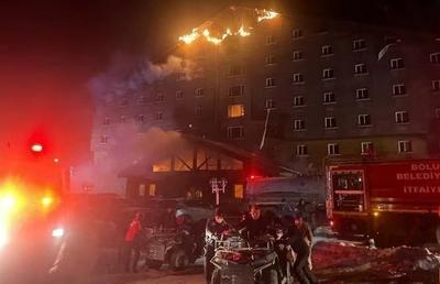 土耳其一滑雪度假区酒店发生火灾，已致66人死亡