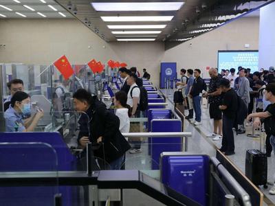 2024年6.1亿人次出入境，免签入境外国人2011.5万人次