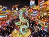 挤不动！根本挤不动！大年初二明月·山海间热闹非凡
