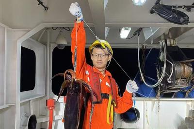 章鱼将军为何能“烤自己吃”？听听海洋生物专家怎么说