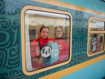 @爸爸妈妈，今年有100多趟银发列车，“好客山东”旅游线路将开行
