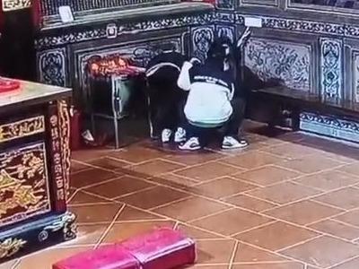 福建泉州一道观功德箱被4人深夜搬走，当地公安局：4人已全部抓捕到案