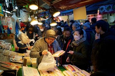 调查显示日本今年将有2万种食品涨价，与这些因素相关→