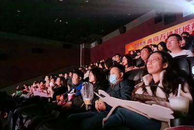 破50亿元！2025春节档电影票房再创新高