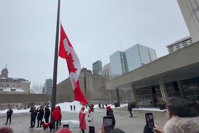加拿大国旗日激发民众爱国热潮，对美国吞并言论说“不”