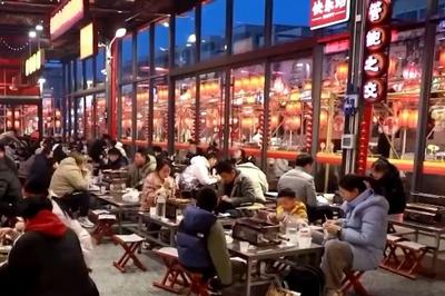 淄博烧烤上新！地方特色菜+传统文化演出，烟火气拉满