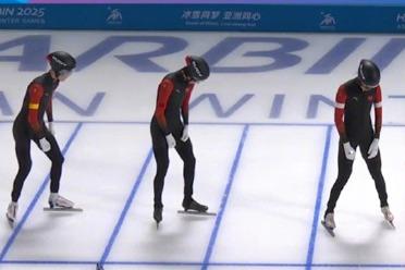 第26金！中国队夺得亚冬会速度滑冰男子团体追逐金牌