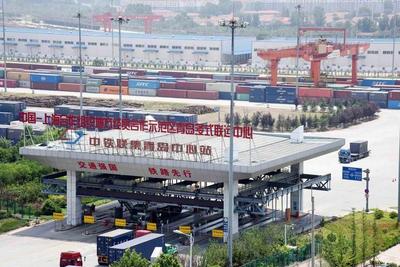 上合示范区前2个月开行中欧班列127列，同比增长32.3%