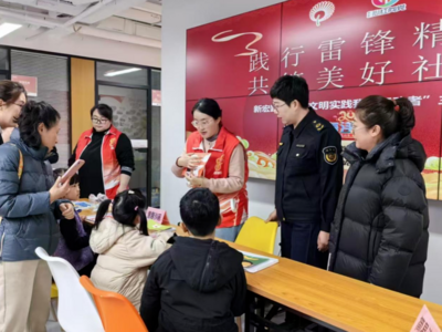 崂山区志愿服务到居民“家门口”