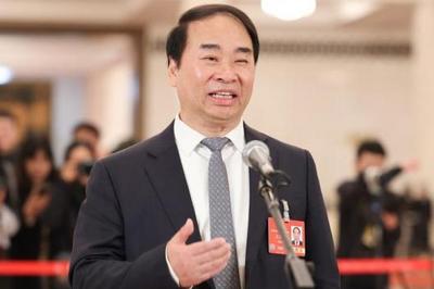 王定华委员：我国有各级各类学校专任教师1891万人
