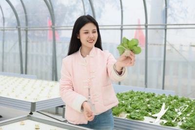 经纬｜新农人手握新农具，让这片土地“智能进化”