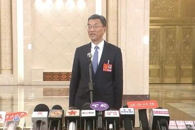 ​教育部部长回应DeepSeek热：DeepSeek和机器人是教育重大机遇
