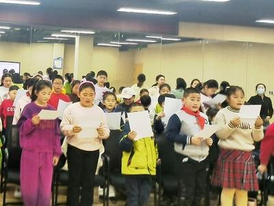 青岛这里的青少年品《诗经》“精神密码”​，学修身智慧