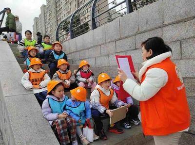 碧海蓝天栖鸥影 童眼观鸥实践注入"鸥遇青岛 文明相伴""小力量"
