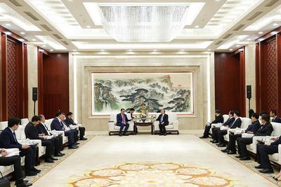 林武会见乌兹别克斯坦费尔干纳州州长博扎罗夫