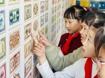 财商启智！青岛这所学校举行财商教育系列活动