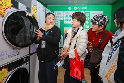 消费新观察丨技术与政策双轮驱动，“智能+”让买买买更时尚