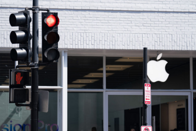 iPhone为何无法在美国制造？英媒这样解读