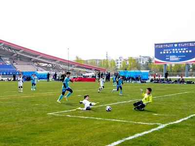 2025“追风少年杯”全国青少年足球邀请赛在莱西开赛