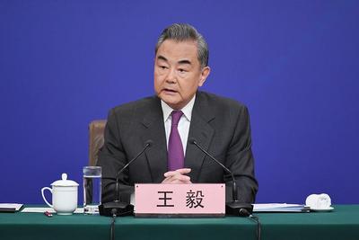 王毅：妥协退缩只会让霸凌者得寸进尺