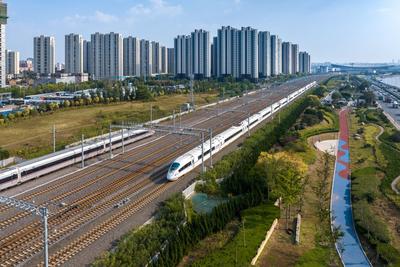 铁路五一假期运输预计发送旅客1.44亿人次