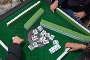 打麻将只赢不输？作弊器控制牌局暗藏玄机