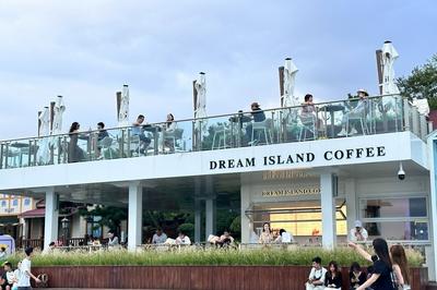 咖啡+海景，看青岛如何“研磨”别有风味的咖啡业态→