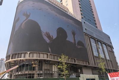 青岛历史城区一批老牌商业地标正通过更新改造，“变身”潮流复合空间