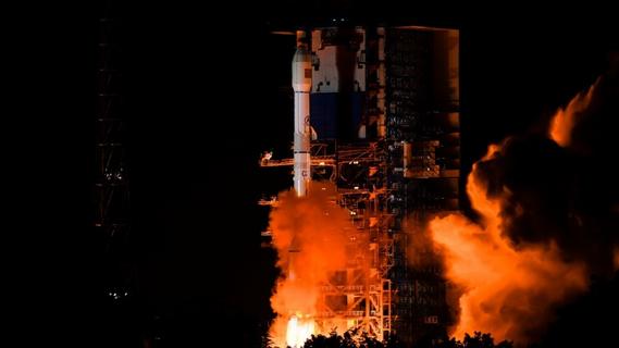 我国成功发射通信技术试验卫星十九号