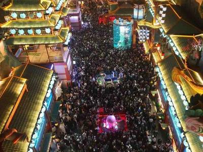 “五一”人气爆棚，青岛这处国潮街区太“燃”