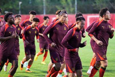 国足客战印尼，中使馆提醒中国球迷文明、安全观赛