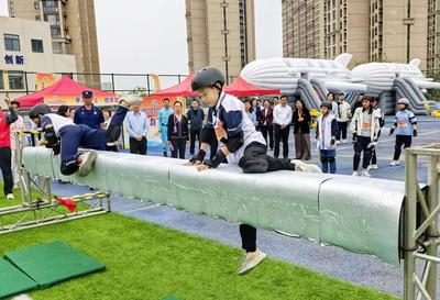 青岛市举行中小学生存教育技能大赛