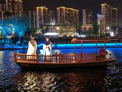 财经加点“言”｜“五一”的数据出来了，有点“怪”……