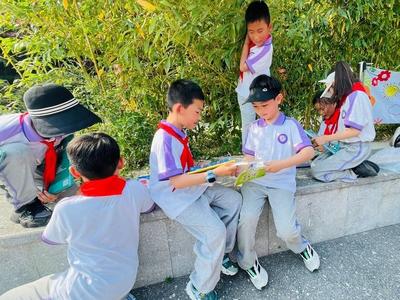 “好书易起来”见识广起来，青岛这座公园“书香宜人”