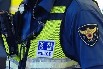 韩国前国务总理韩德洙和前副总理崔相穆被禁止出国