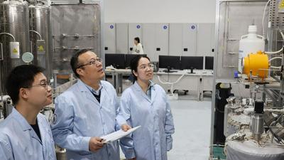 再生油收率超98%！中石大学研发技术破解废润滑油循环利用难题