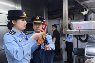 探访一线劳动者 | 青岛市场监管系统全员下沉执法一线 ，打造放心消费市场环境