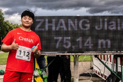 75米14！张家乐打破链球世界青年纪录